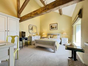 Photo 12- click for photo gallery